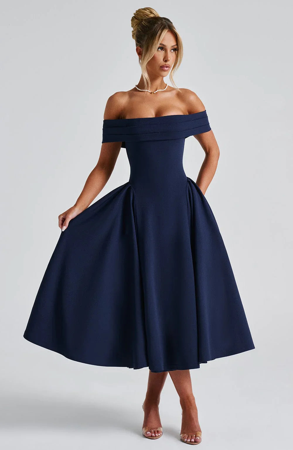 Minerva - Effortlessly Elegant Midi Dress