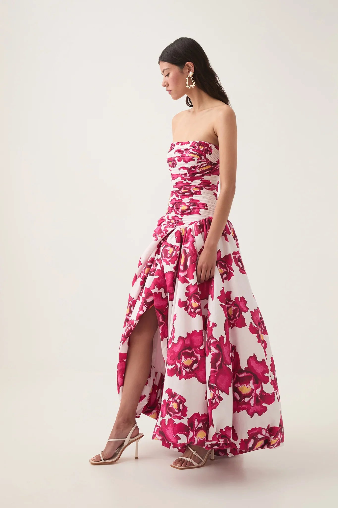 Amaya - Strapless Bubble Hem Gown