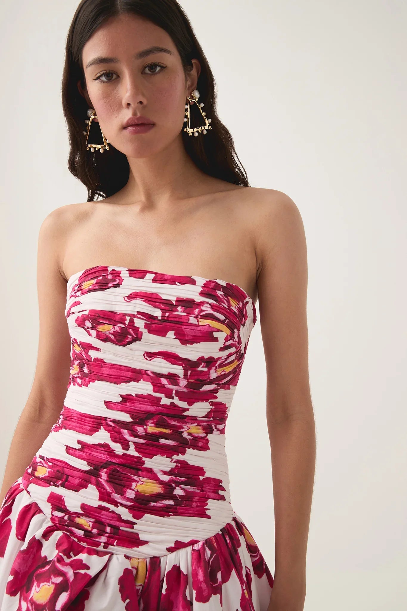 Amaya - Strapless Bubble Hem Gown