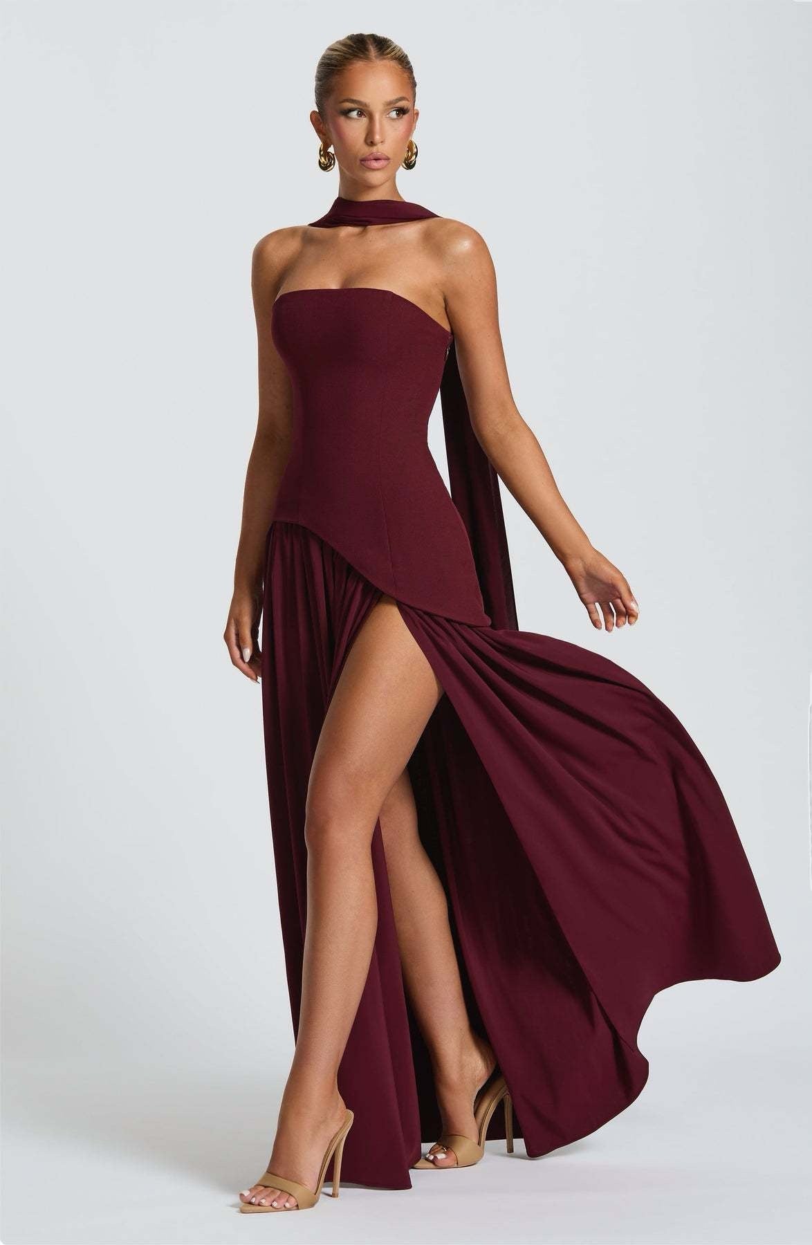Tiana Velicius Maxi Kleid